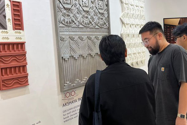 MOSAICART HADIRKAN KOLEKSI PELAPIS DINDING 3D.